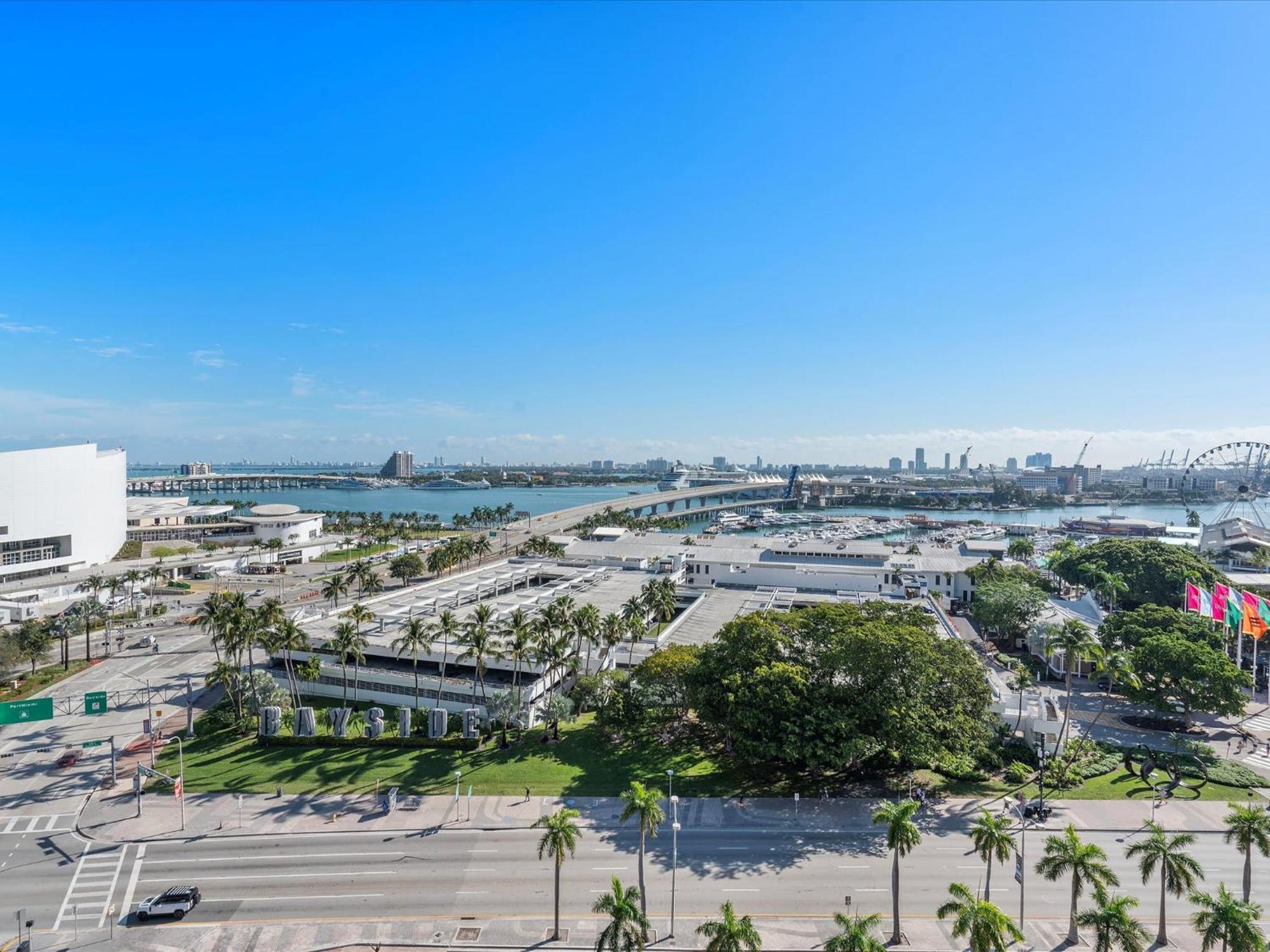 Mvr Skyline 3br W Unmatched Views