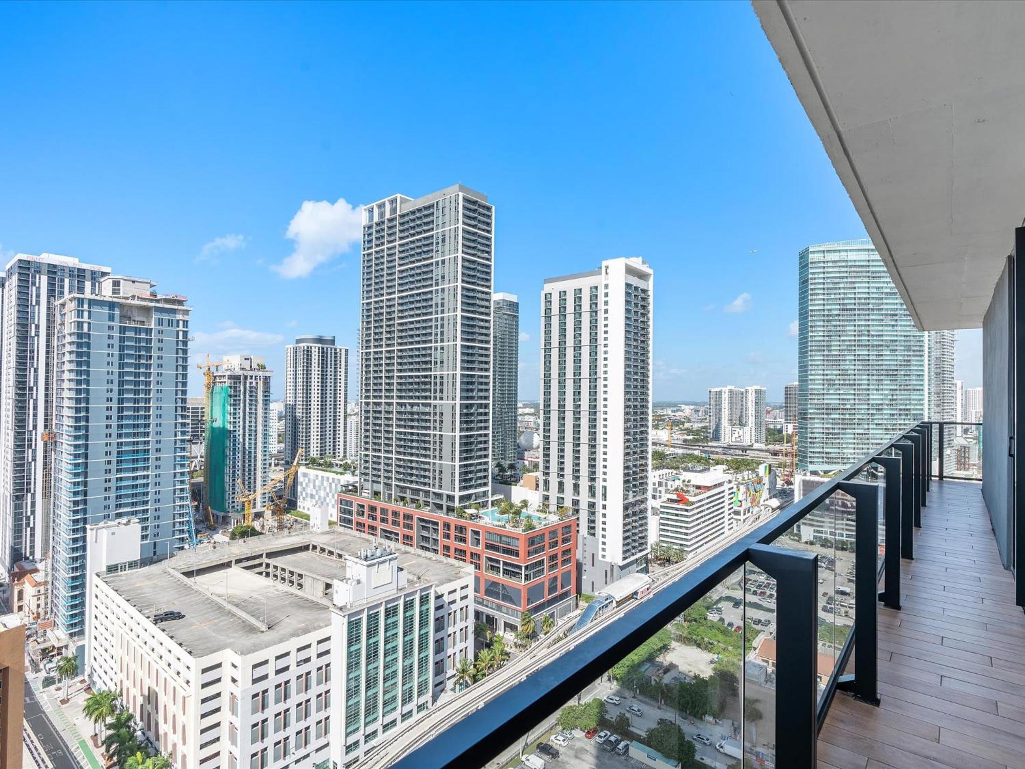 Mvr Skyline 3br W Unmatched Views *