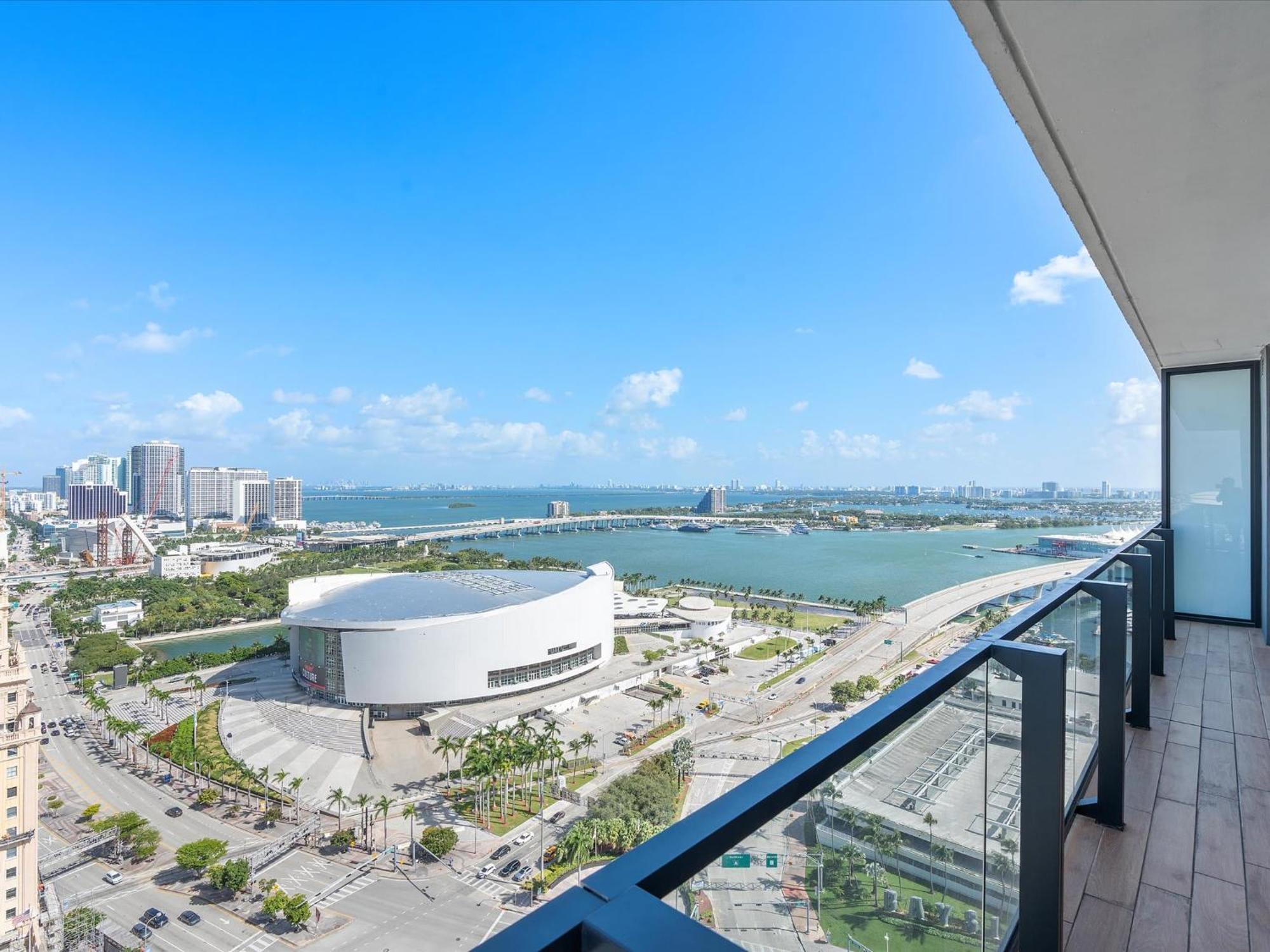 Mvr Skyline 3br W Unmatched Views
